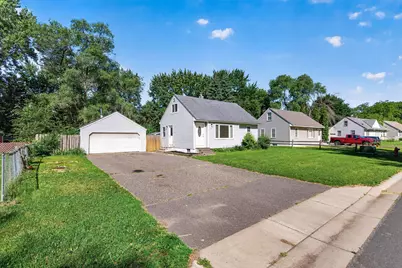 9 Park Drive, Circle Pines, MN 55014 - Photo 2
