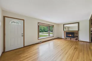 2918 Oakland Rd, Hopkins, MN 55305 - Photo 6
