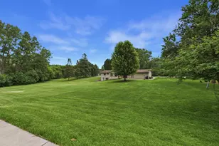2918 Oakland Rd, Hopkins, MN 55305 - Photo 32