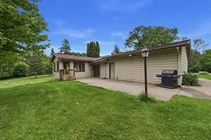 2918 Oakland Rd, Hopkins, MN 55305 - Photo 24