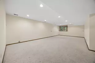 2282 Stephani Ct, Little Canada, MN 55117 - Photo 18