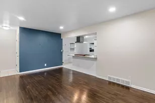 2063 Coral Ln, Eagan, MN 55122 - Photo 10