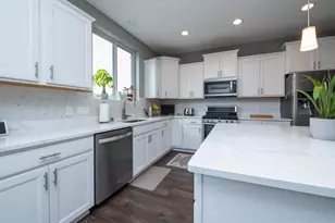 533 Satori Wy, Chaska, MN 55318 - Photo 14