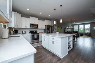 533 Satori Wy, Chaska, MN 55318 - Photo 12