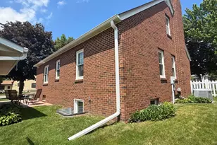 927 N State St, New Ulm, MN 56073 - Photo 4