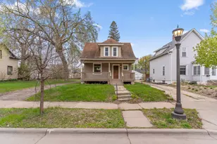 1302 Hewitt Ave, Saint Paul, MN 55104 - Photo 8