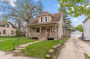 1302 Hewitt Ave, Saint Paul, MN 55104 - Photo 1