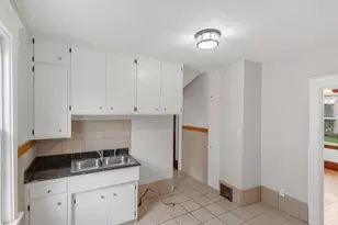 1302 Hewitt Ave, Saint Paul, MN 55104 - Photo 4