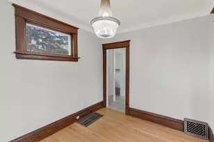 1302 Hewitt Ave, Saint Paul, MN 55104 - Photo 14