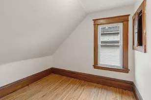 1302 Hewitt Ave, Saint Paul, MN 55104 - Photo 20