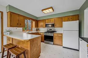 931 Chestnut St, Taylors Falls, MN 55084 - Photo 8