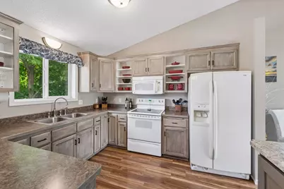 1174 Hidden Creek Boulevard, Mayer, MN 55360 - Photo 16