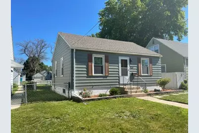 1204 11th Avenue SW, Austin, MN 55912 - Photo 2
