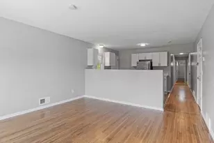 2105 Russell Ave N, Minneapolis, MN 55411 - Photo 2