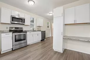 223 11th Ave N, Fargo, ND 58102 - Photo 12