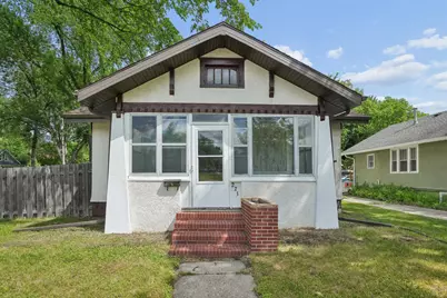 223 11th Avenue N, Fargo, ND 58102 - Photo 1