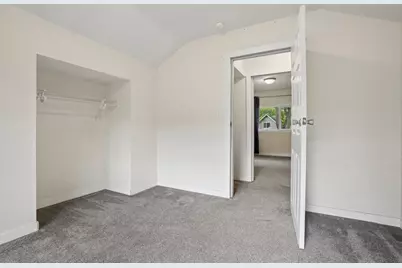 223 11th Avenue N, Fargo, ND 58102 - Photo 24