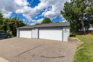 3422 Highlander Dr, Eagan, MN 55122 - Photo 28