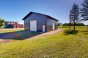 211 Farmdale Ave, Lake Lillian, MN 56253 - Photo 4