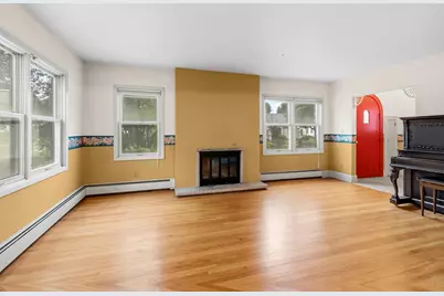 2731 Cleveland Street NE, Minneapolis, MN 55418 - Photo 2