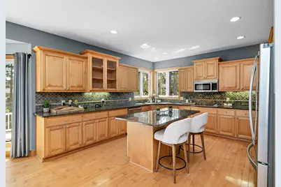 8197 Drexel Court, Eden Prairie, MN 55347 - Photo 4
