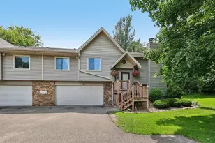 173 Galtier Pl, Shoreview, MN 55126 - Photo 2