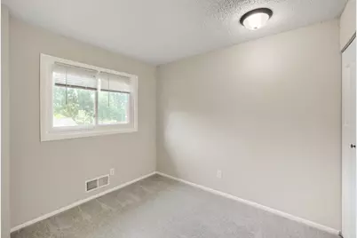 5918 Cahill Avenue, Inver Grove Heights, MN 55076 - Photo 14