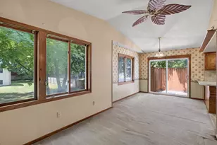 10770 Linwood Forest Dr, Champlin, MN 55316 - Photo 4