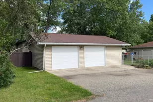 308 Sunset Ave, Detroit Lakes, MN 56501 - Photo 2