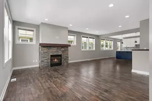 15590 Duck Trail Ln, Apple Valley, MN 55124 - Photo 6