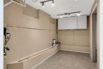 305 Lawson Avenue E, Saint Paul, MN 55130 - Photo 18
