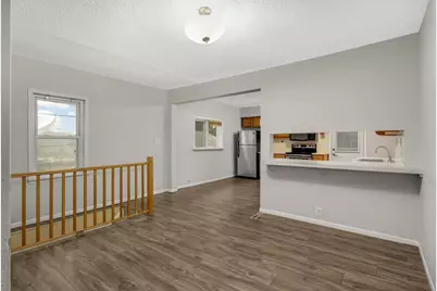 305 Lawson Avenue E, Saint Paul, MN 55130 - Photo 6