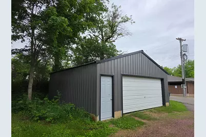 124 Center Street S, Lake Benton, MN 56149 - Photo 4