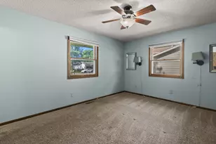 1109 Jefferson Ave, Marshall, MN 56258 - Photo 14