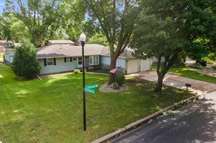 1109 Jefferson Ave, Marshall, MN 56258 - Photo 2