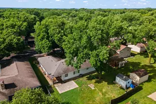 1109 Jefferson Ave, Marshall, MN 56258 - Photo 32