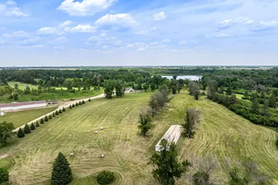 3700 11th Place NE, Austin, MN 55912 - Photo 4