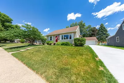 1512 10th Avenue NE, Rochester, MN 55906 - Photo 1