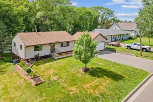 2593 Germain St N, Maplewood, MN 55109 - Photo 28