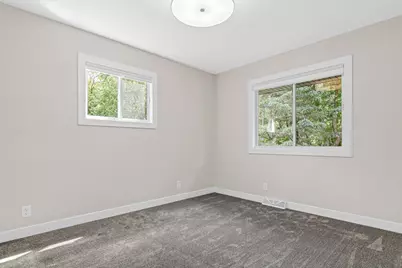 2593 Germain Street N, Maplewood, MN 55109 - Photo 12