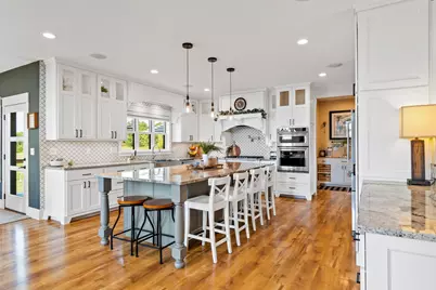 606 Venture Lane NE, Alexandria, MN 56308 - Photo 2