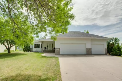 463 42nd Avenue S, Moorhead, MN 56560 - Photo 1