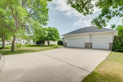 463 42nd Avenue S, Moorhead, MN 56560 - Photo 4