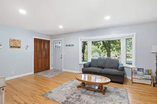 13224 Taylor Pl, Burnsville, MN 55337 - Photo 10