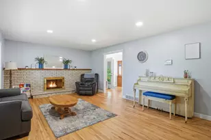 13224 Taylor Pl, Burnsville, MN 55337 - Photo 8