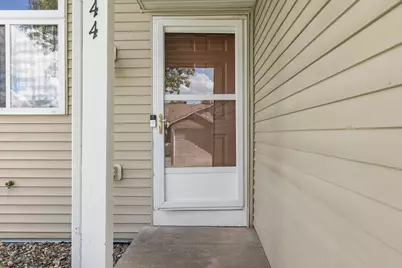 4244 Jarmann Lane, Shakopee, MN 55379 - Photo 8