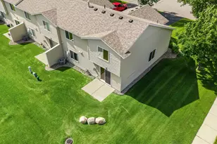 4244 Jarmann Ln, Shakopee, MN 55379 - Photo 38