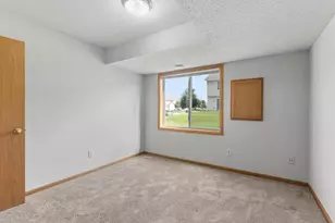 4244 Jarmann Ln, Shakopee, MN 55379 - Photo 24
