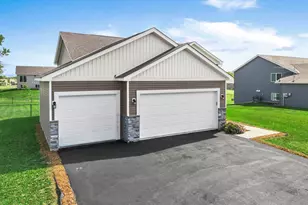 1008 Mulberry Ave NE, Montgomery, MN 56069 - Photo 6
