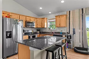 1008 Mulberry Ave NE, Montgomery, MN 56069 - Photo 8